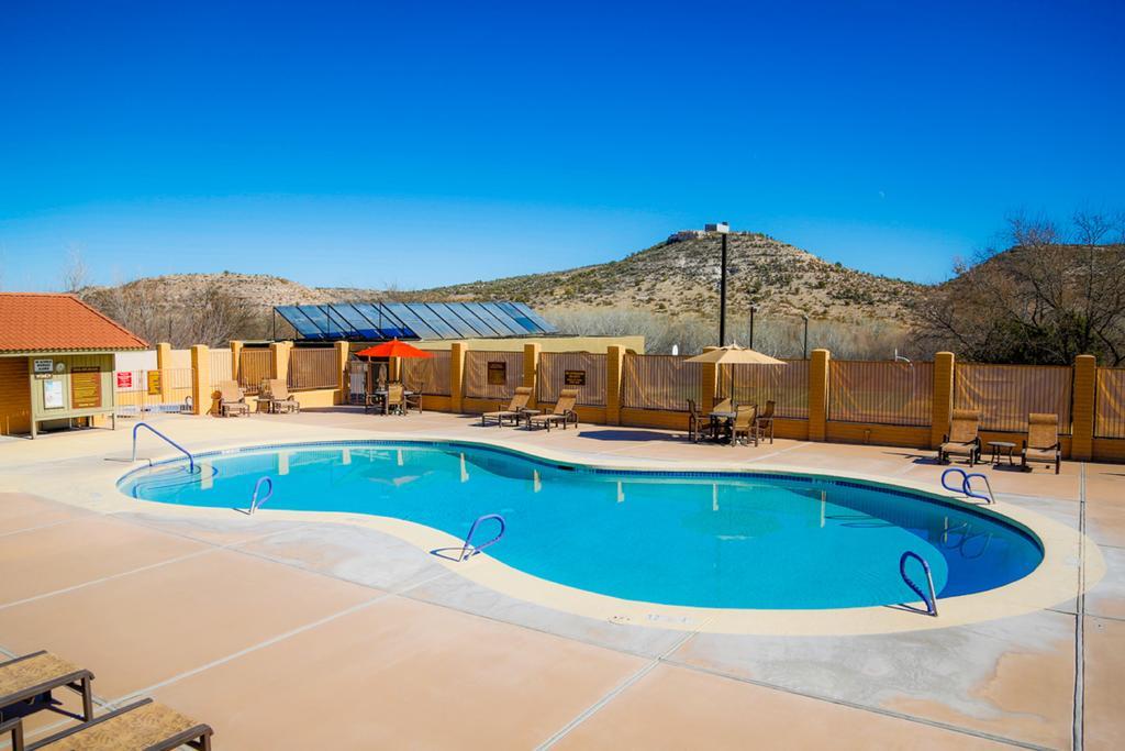 Verde Valley One-Bedroom Park Model Cabin 13 Cottonwood Exterior photo